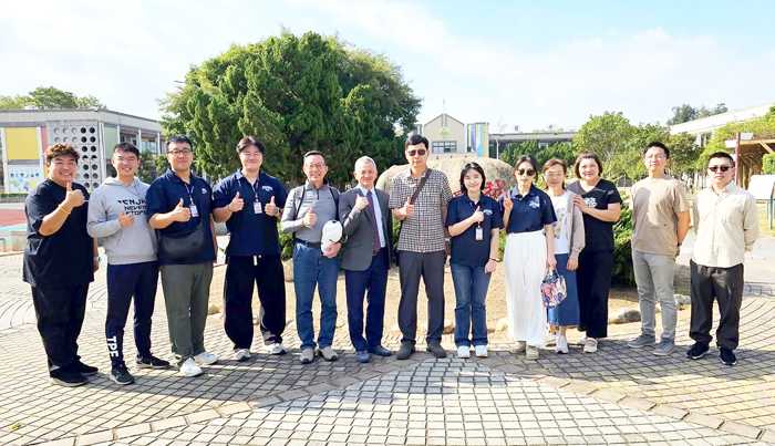 台韓三校齊聚金寧中小學教育交流。（校方提供）