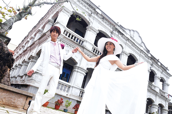 走過百年風雨歲月的陳景蘭洋樓，如今蛻變為「最佳人氣」觀光景點。（李金生攝）