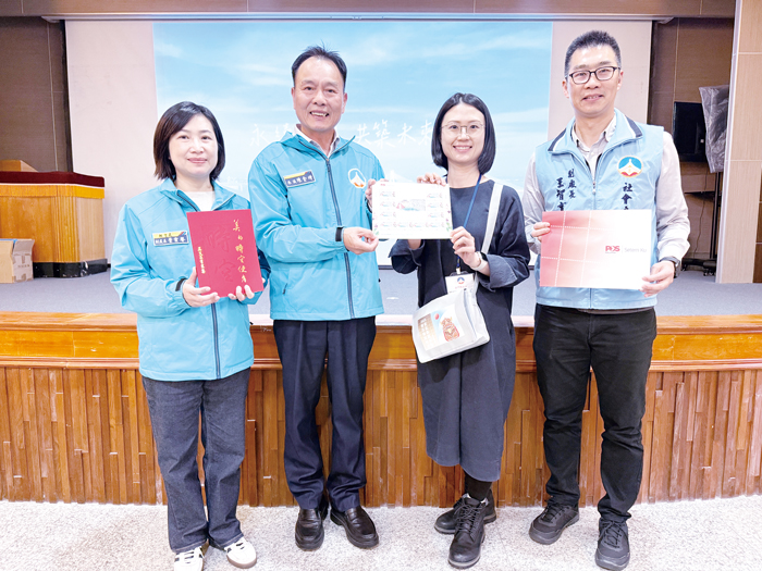 南洋鄉僑青年返金尋根，拜會縣府。（陳冠霖攝）