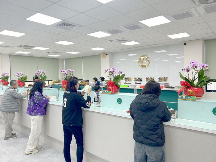 新址強化臨櫃金融服務，滿足客戶需求。
（許加泰攝）