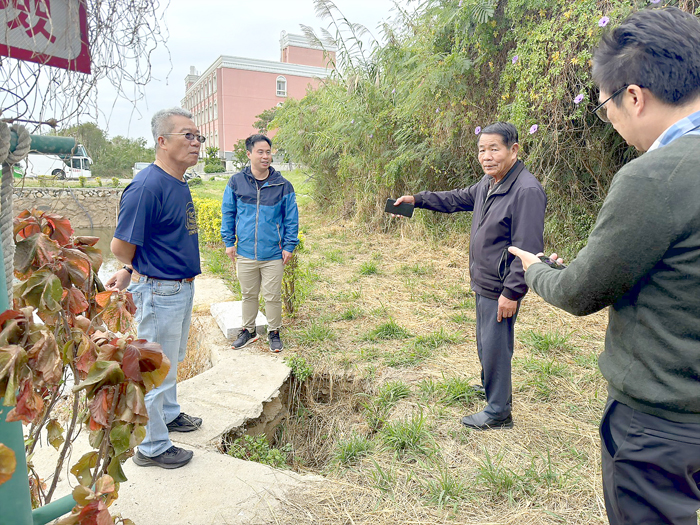 金沙鎮民代表會第十三屆第十五次臨時會圓滿落幕。圖為所會下鄉勘察多處基層建設情形。（金沙鎮民代表會提供）