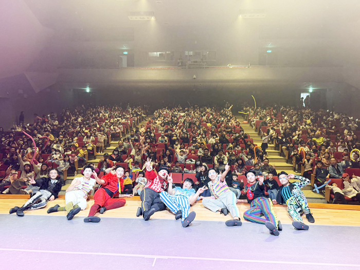 親子藝起玩馬戲圓滿落幕。（蔡麗玉攝）