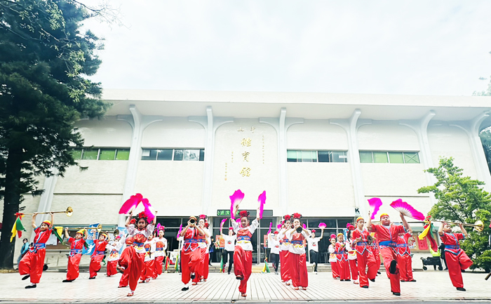 中正國小鼓吹陣表演。（校方提供）