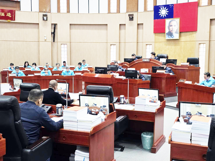 金門縣議會第六次定期會，昨進行審議縣府、議員提案。（許峻魁攝）