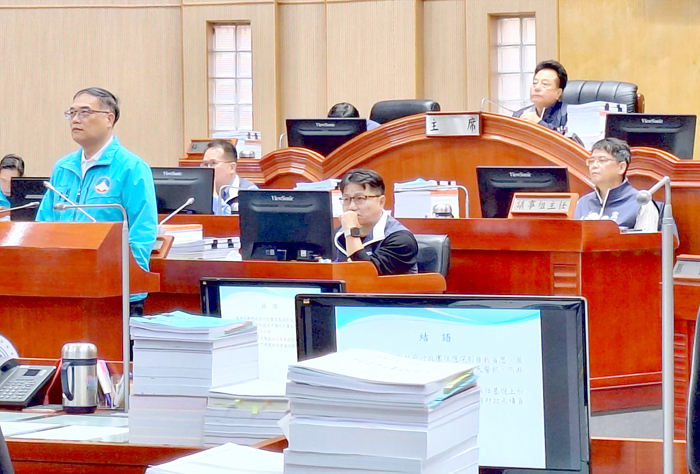 議會定期會—議會發布聲明。（蔡麗玉攝）