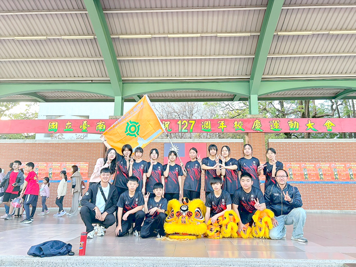 烈嶼國中醒獅隊於全國民俗運動匯演勇奪三項特優、經典展演銀質獎。（烈中提供）