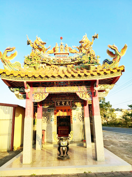 烈嶼鄉陵水湖萬聖宮，主祀萬姓公媽及胡璉將軍。
（洪成發議員服務處提供）