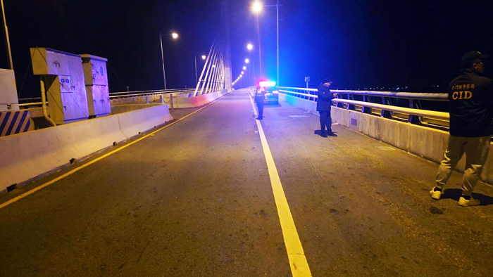金門大橋14日夜間傳出民眾落海意外。（警方提供）