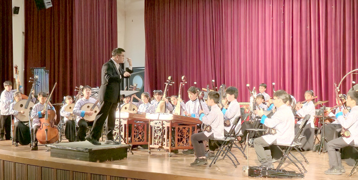 金門五校國樂團，賽前音樂會登場。（蔡麗玉攝）