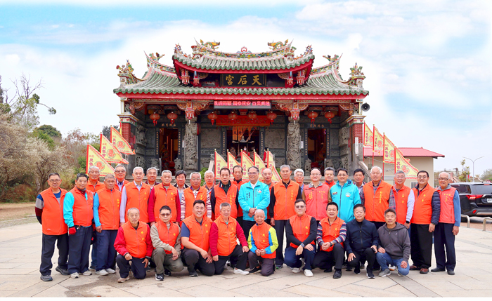 金門縣天后宮管理委員會第十屆團隊就職。（廟方提供）
