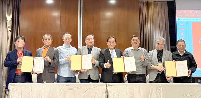 「四校校友聯盟」日前於昇恆昌金湖飯店舉辦各校會員大會暨四校校友聯誼感恩餐會。（校友提供）