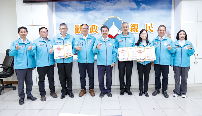 金門縣政府舉辦「2026金門縣政府暨所屬機關歡度馬年新春布置」評比活動。（縣府提供）