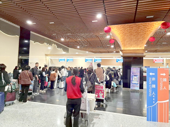 金門小三通航線旅運量持續回升，2024年往返總人次約達130萬人次，2025年更是突破184萬人次。（觀光處提供）