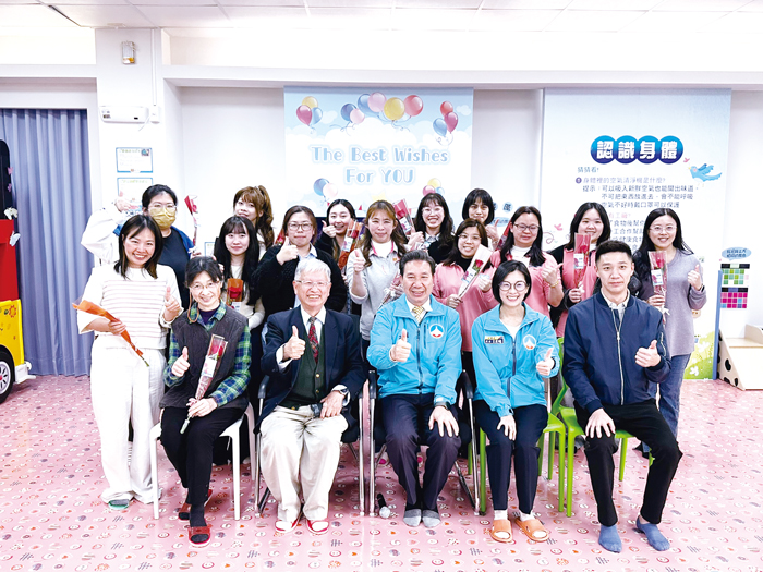 金門縣政府辦理「金門親子館創造力課程研討及師資培訓」，縣長陳福海特別到場關心。（陳冠霖攝）