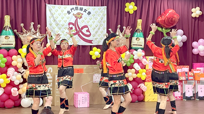 金門縣婦女會會員大會表揚「模範婆媳」與「績優小組長」。（陳麗妤攝）