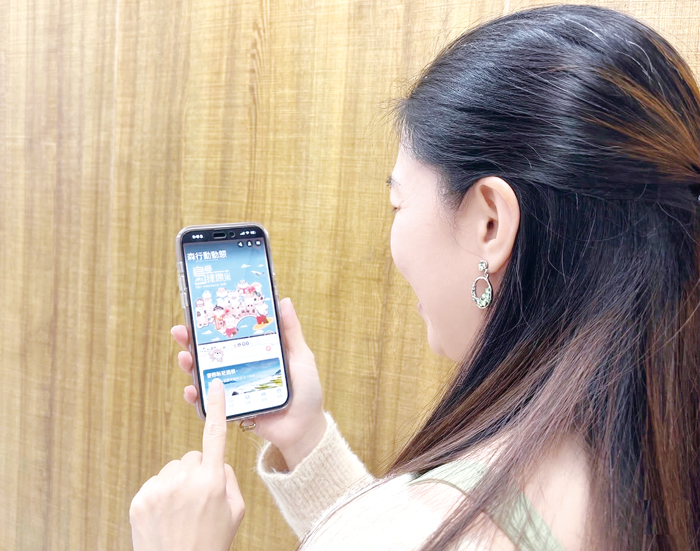 金門旅服業者說明會內容及報名QR-Code。（縣府提供）