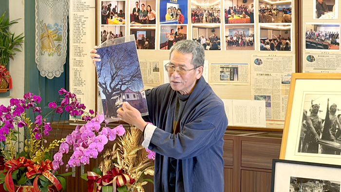 睿友文學館邀請林金榮老師以〈沉默的表述－金門島民影像故事〉為題，分享跨越四十載的攝影心路，引領與會各界共同見證這段橫跨半世紀的島嶼縮影。（金門睿友文學館提供）