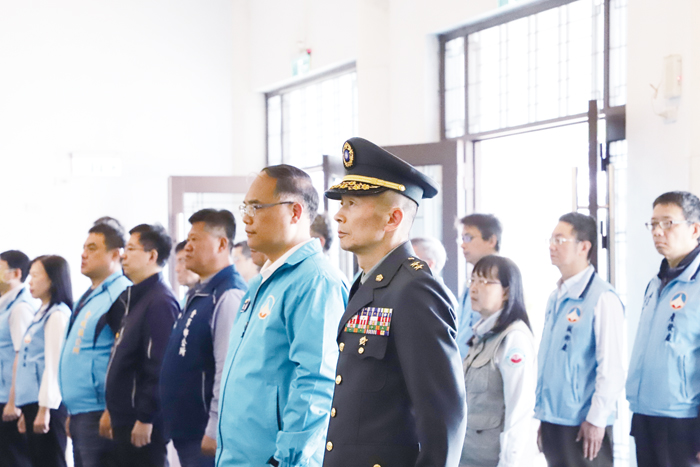 金門各界春祭國殤革命先烈暨國軍陣（公）亡將士祭典昨日舉行，各鄉鎮長與縣府主官都到場參與，場面肅穆。（呂肇中攝）