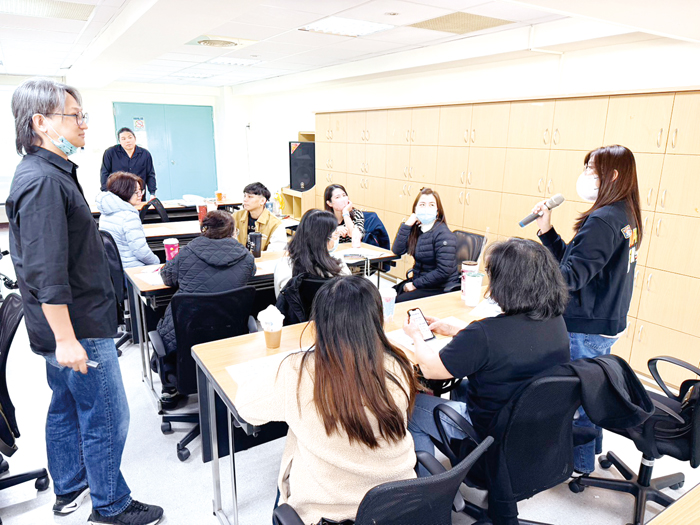 金門縣日間照顧導入復能服務專業種子團隊培訓課程。（衛生局提供）