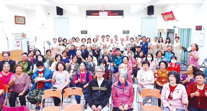 樂聲感動人心，琴韻飄鄉點亮榜林社區藝文活力。（蔡麗玉攝）