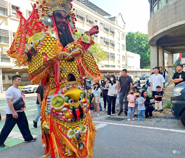 遶境祈福。（蔡麗玉攝）