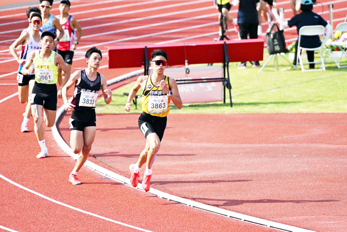 115年全國中等學校運動會在嘉義縣舉行，烈嶼國中林于辛於1500公尺及2000公尺障礙賽勇奪雙金。（紀博允提供）