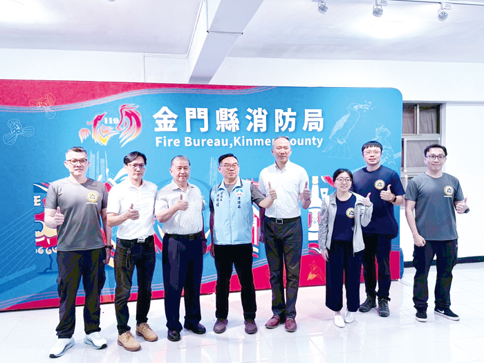 金門縣消防局辦理「臺灣民間自主緊急應變隊（T-CERT）」建置與培訓工作，114年度整體推動成果獲內政部高度肯定，榮獲「特優」佳績。（消防局提供）