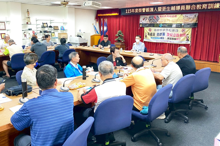 金門地檢署結合福建更生保護會辦理「榮譽觀護人暨更生輔導員聯合教育訓練」。
（地檢署提供）