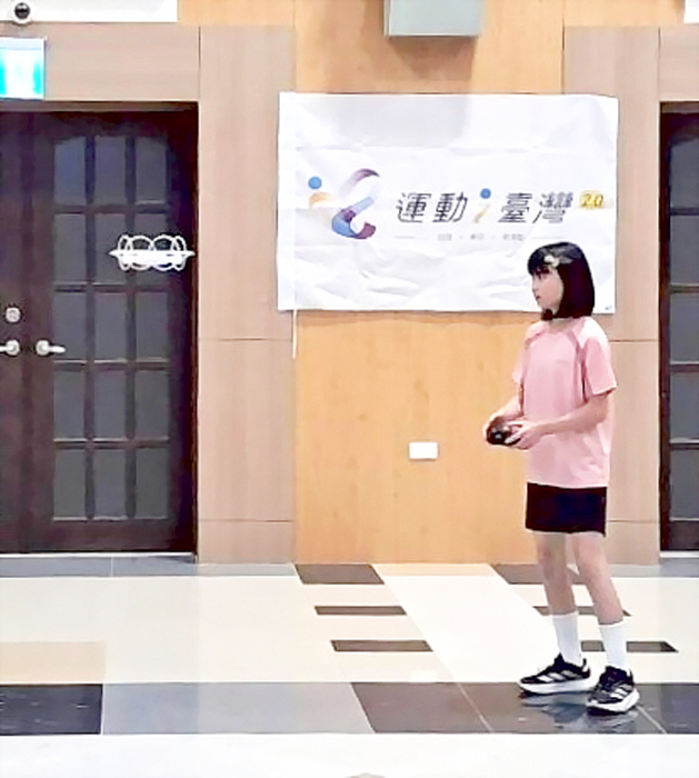 銘傳大學金門分部舉辦國小無人機營隊課程。（銘傳大學提供）