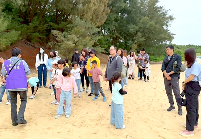 金寧附幼畢旅跨海探索烈嶼，為幼兒園生活畫下溫馨而充實的句點。（校方提供）