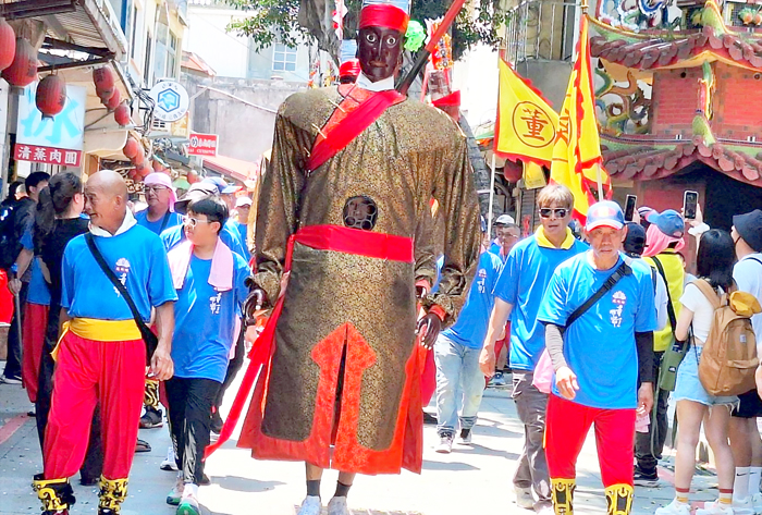 遶境巡安陣頭。（蔡麗玉攝）