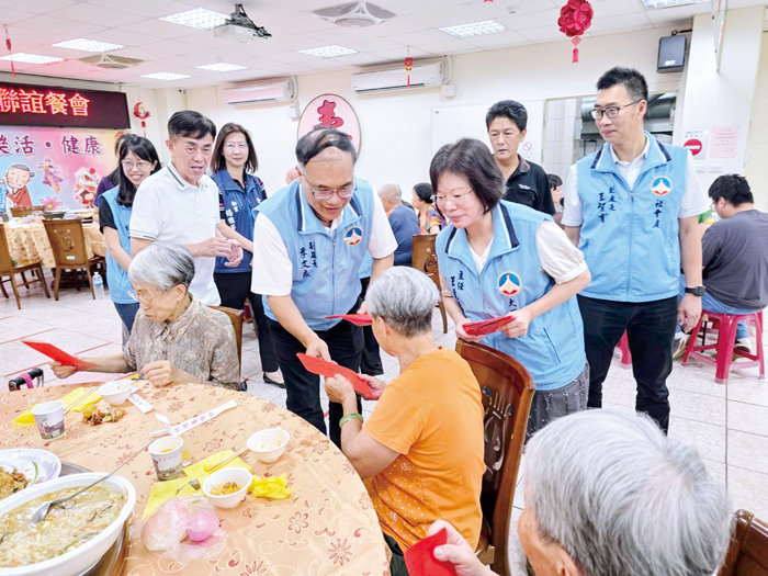 大同之家辦端午節聯誼，副縣長到場致意。（許峻魁攝）
