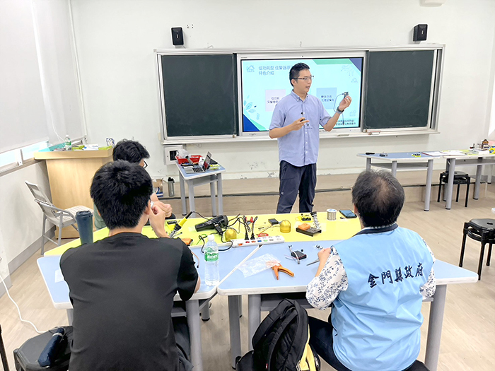 金門縣防災教育輔導團舉辦教師防災增能研習。（烈中提供）