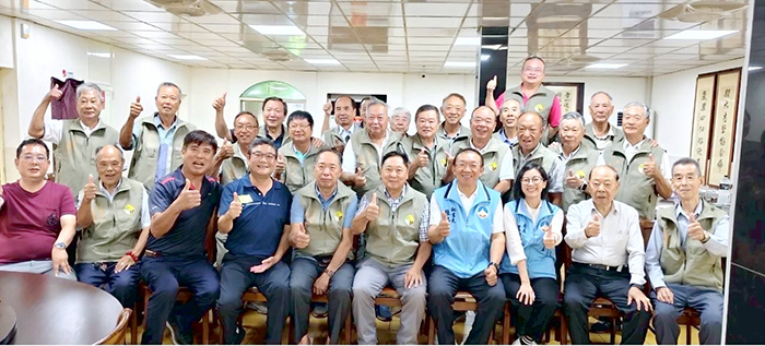 中華民國龍岡親義總會金門縣支會12日舉行第12屆理事長暨理監事就職交接典禮。（龍岡親義總會金門縣支會提供）