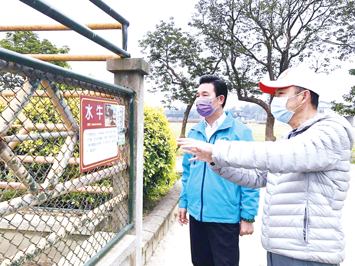 陳福海要求先看實際需求並評估後續改善方案。（縣府提供）