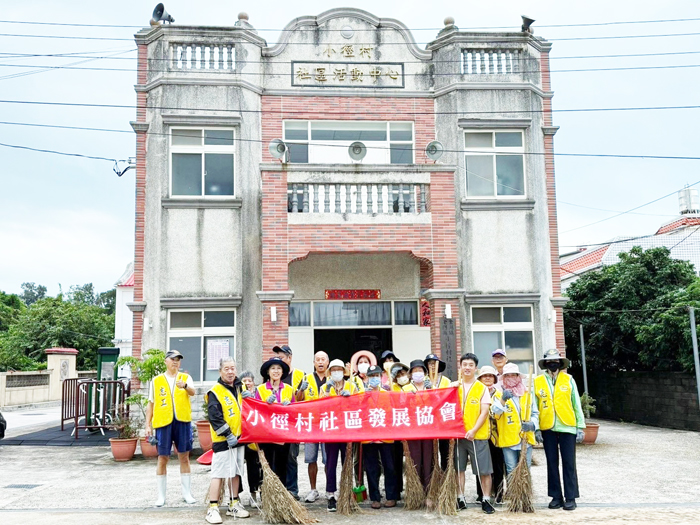 金湖社區環境清潔日。（金湖鎮公所提供）