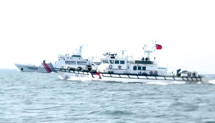 大陸海警編隊闖金門限制水域，海巡執行驅離。（海巡署提供）