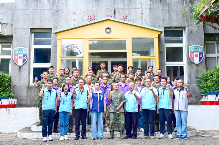 秋節將屆，烈嶼鄉公所辦理秋節勞軍慰問活動。
（烈嶼鄉公所提供）
