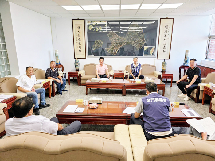 金門縣議會昨日召開程序委員會，確認第八屆第十九次臨時會議程。（許峻魁攝）
