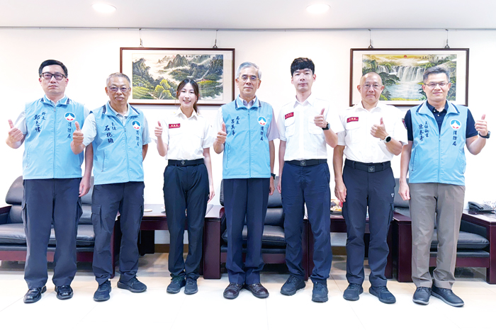 內政部消防署公布「114年消防績優救護人員」得獎名單，金門縣消防局共有4人勇奪5項個人獎。（消防局提供）