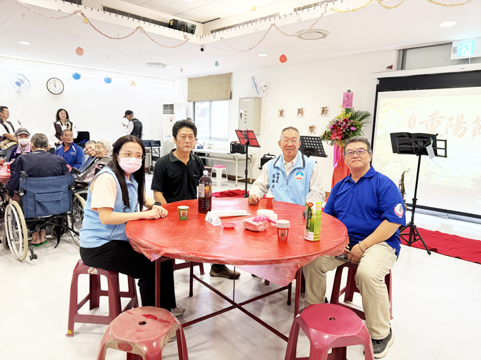 松柏園舉辦重陽節慶祝活動。（李薇薇攝）