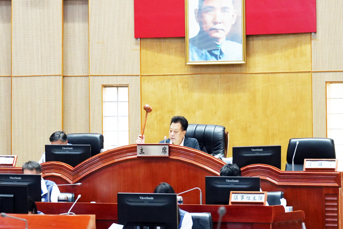 金門縣議會第八屆第21次臨時會昨日進行臨時動議與閉會。（許峻魁攝）
