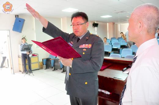 教育部金門縣聯絡處新任督導張智芳，昨日於金中宣誓就任。（許峻魁攝）