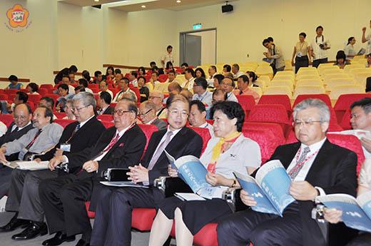   2013「移動之民」金門僑鄉與海外華人研究學術研討會昨在國立金門大學舉行開幕式。（李增汪攝）