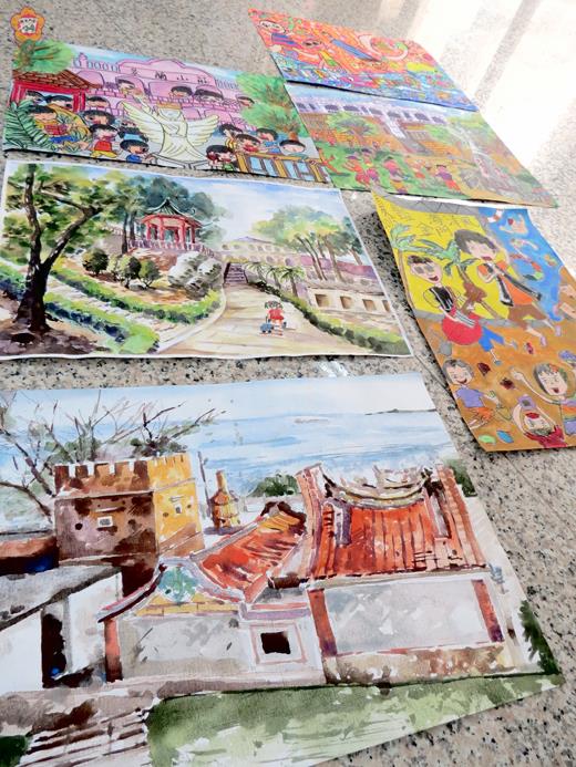   2013金湖鎮海灘花蛤季寫生比賽的最高獎金五千元，由社會組第一名吳特嘉獲得，作品名稱為「遠眺大海」。（張建騰攝）