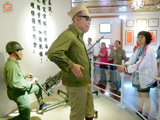 「俞大維先生紀念館」中的蠟像。（張建騰攝）