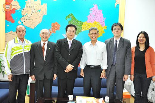 銘傳大學主任秘書樊中原昨日拜會金門縣副縣長吳友欽。(李增汪攝)