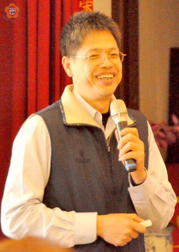 大同之家辦講座，邀請吳錫鋪醫師分享老人健康資訊。
（陳麗妤攝）