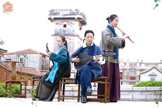   一○四年百鳥歸巢南管音樂會將於六月開演，記者會上心心樂坊演奏精彩曲目片段。（許峻魁攝）