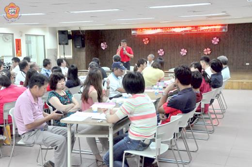   金湖鎮公所舉行年中工作檢討會，由鎮長蔡西湖親自全程主持。（陳冠霖攝）